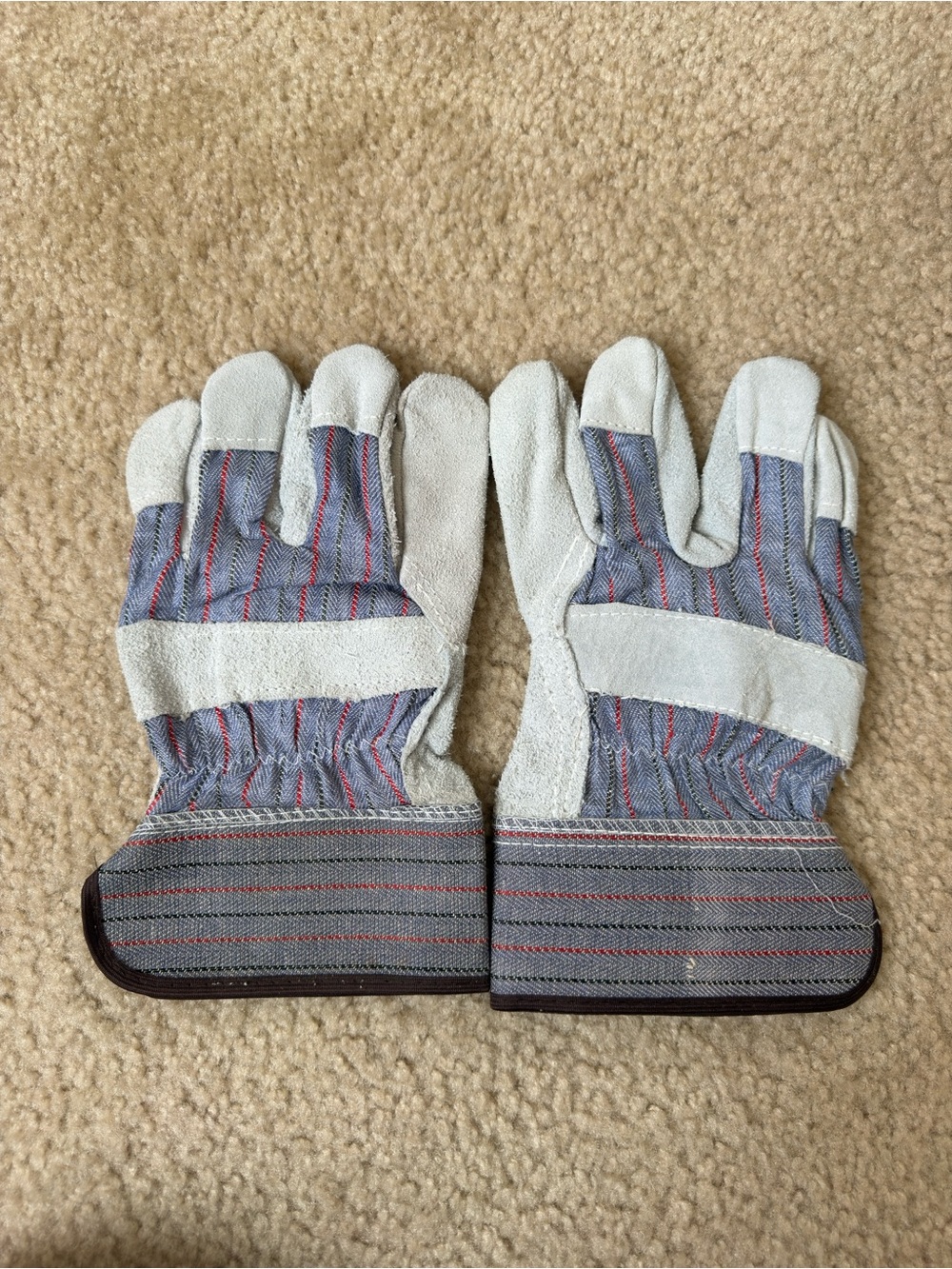 Work Gloves - Gray and White Striped Protective Pair